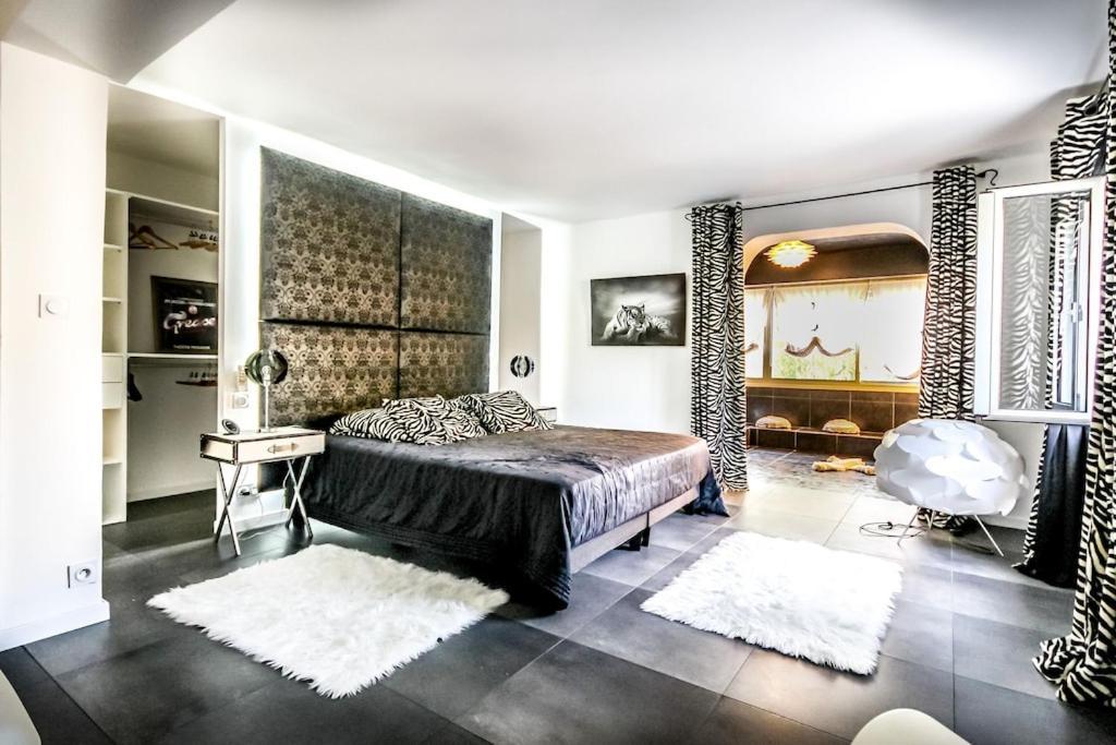 Petra Bianca Suites & Chambres Бонифачо Экстерьер фото