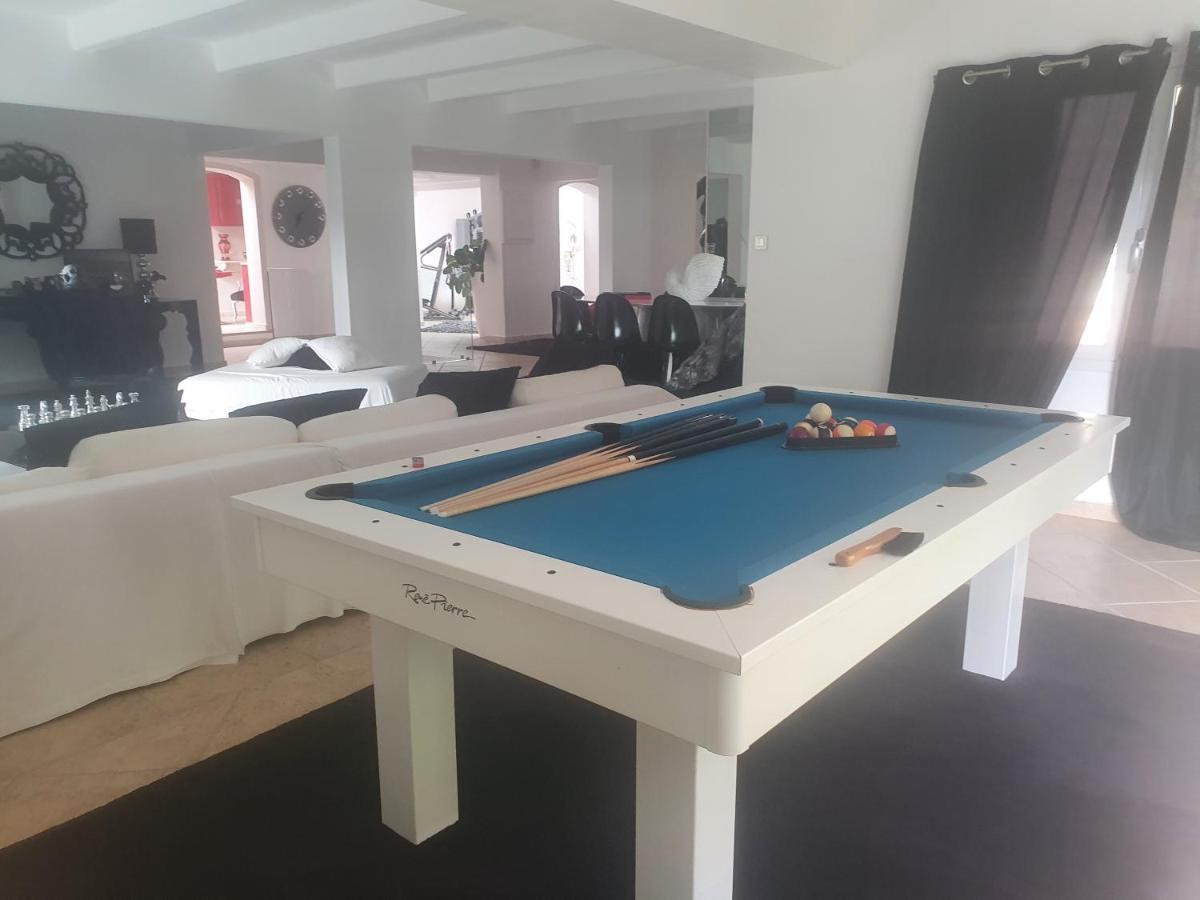 Petra Bianca Suites & Chambres Бонифачо Экстерьер фото