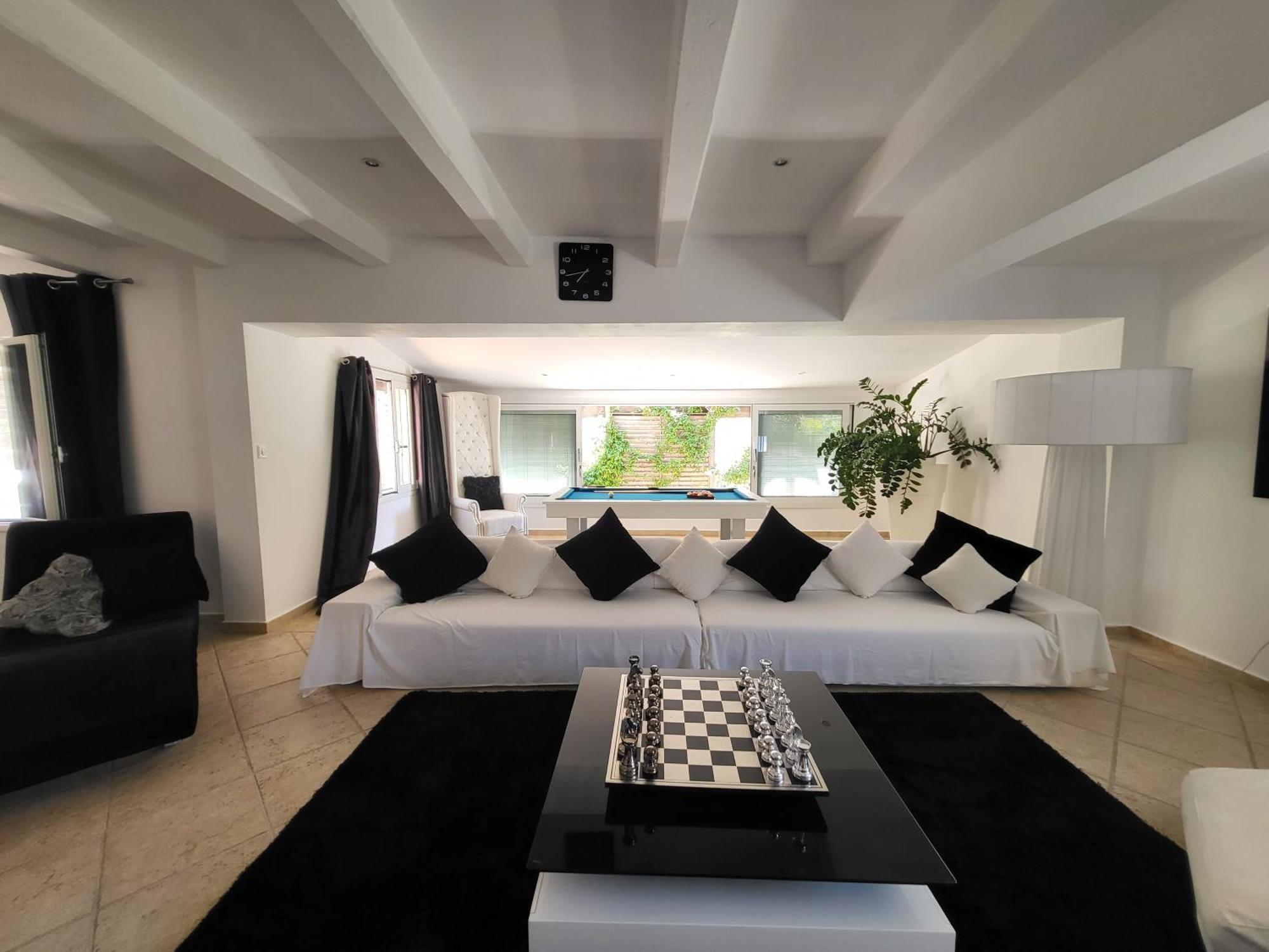 Petra Bianca Suites & Chambres Бонифачо Экстерьер фото