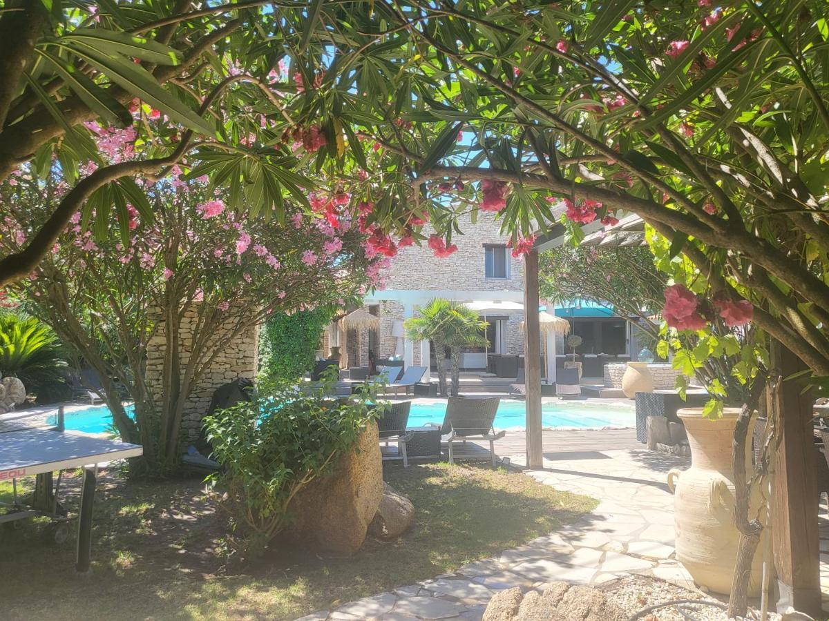 Petra Bianca Suites & Chambres Бонифачо Экстерьер фото