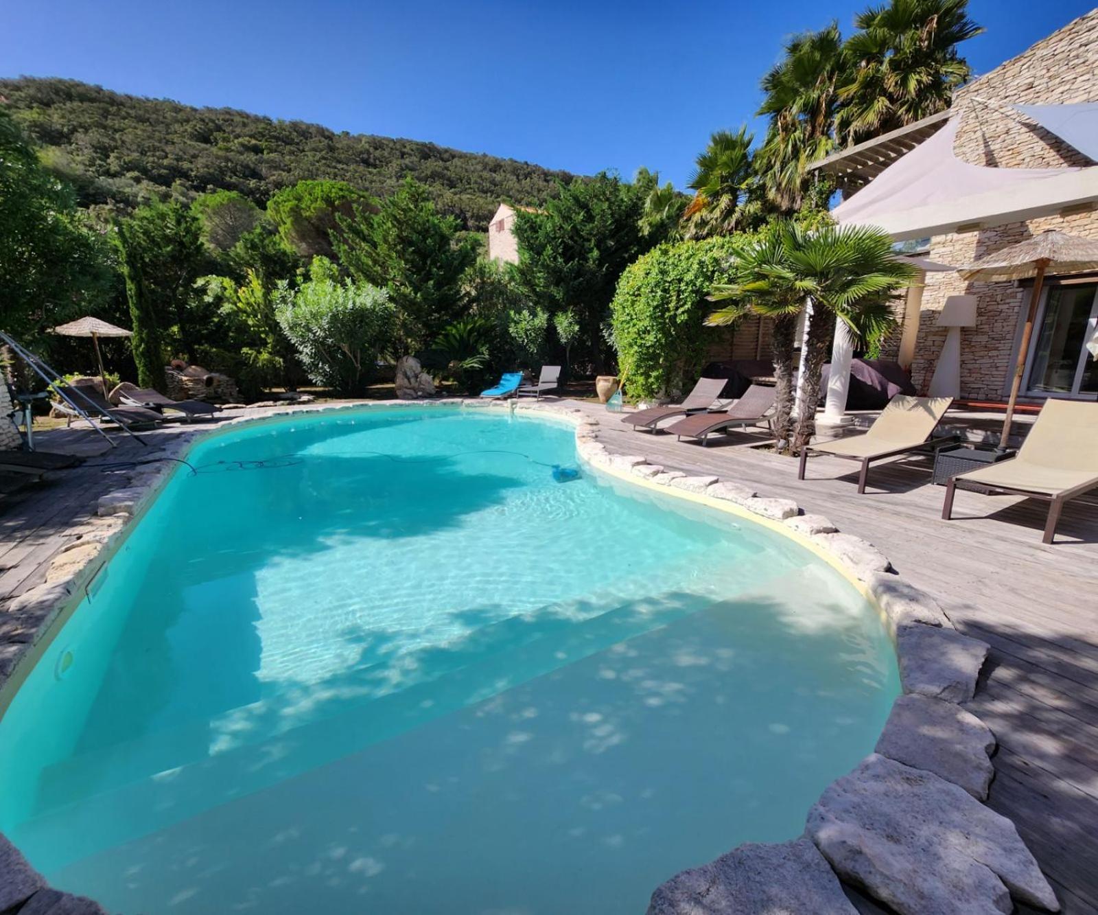 Petra Bianca Suites & Chambres Бонифачо Экстерьер фото